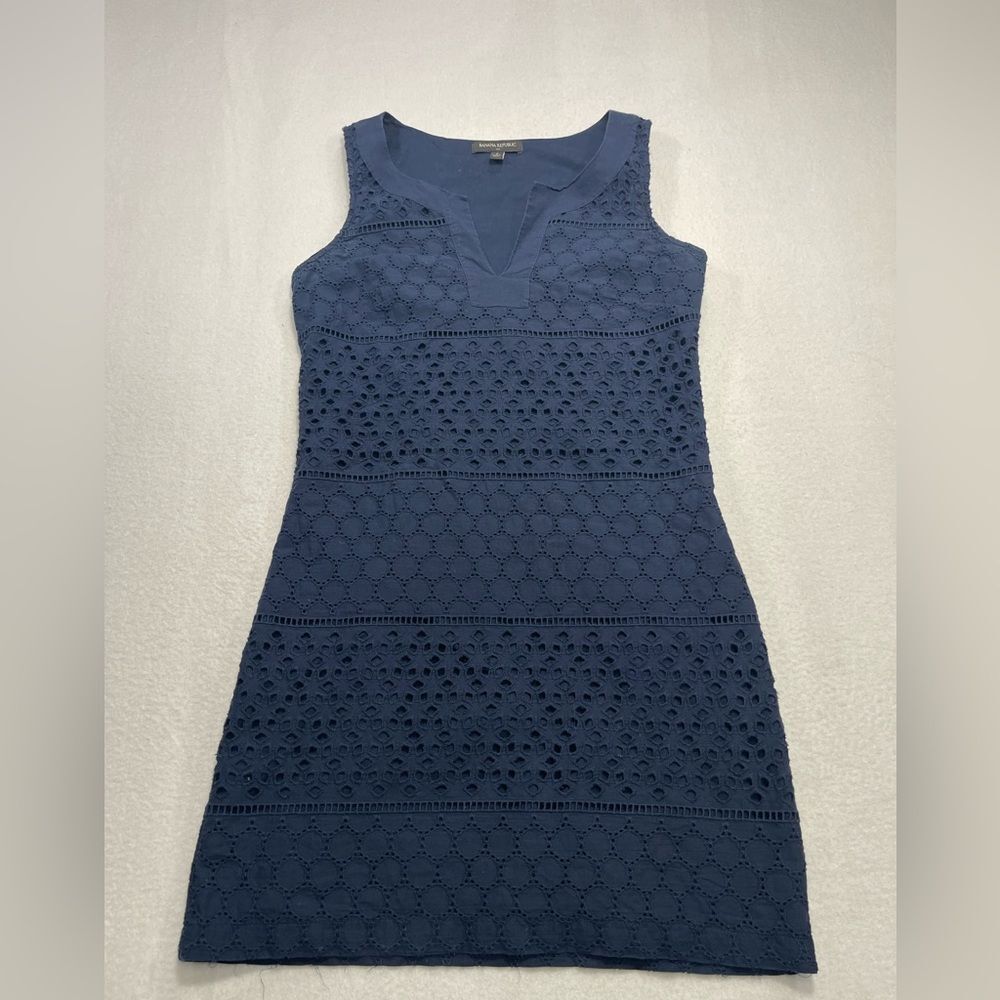 Banana Republic Navy Eyelet Lace Shift Dress Sleeveless Size 2 Work Summer